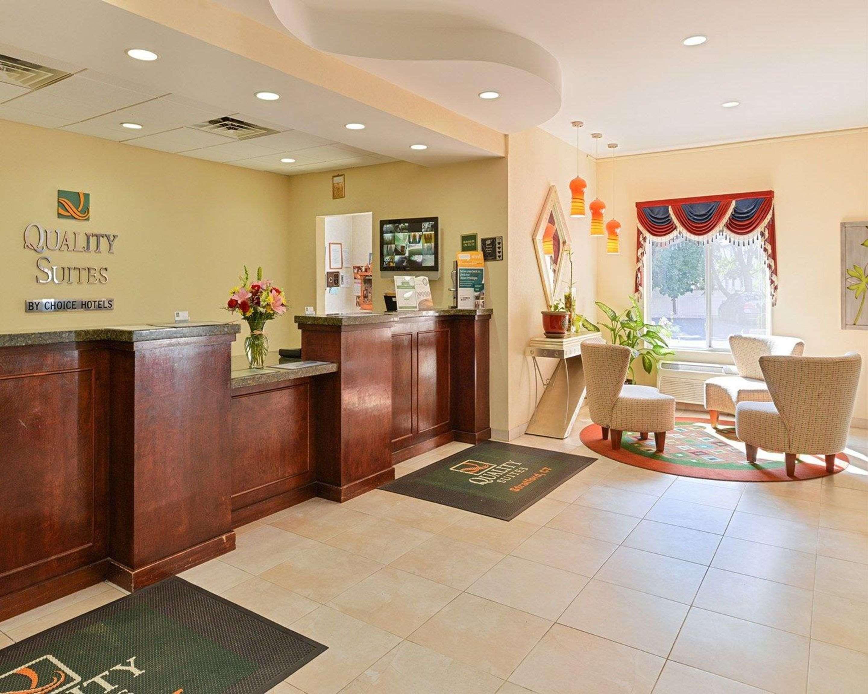 Quality Suites Stratford Exteriér fotografie